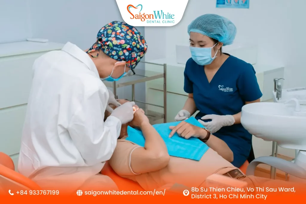 Why Choose Porcelain Veneers at Saigon White Dental?