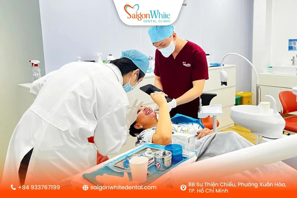 Bọc răng sứ tại Nha khoa Sài Gòn White