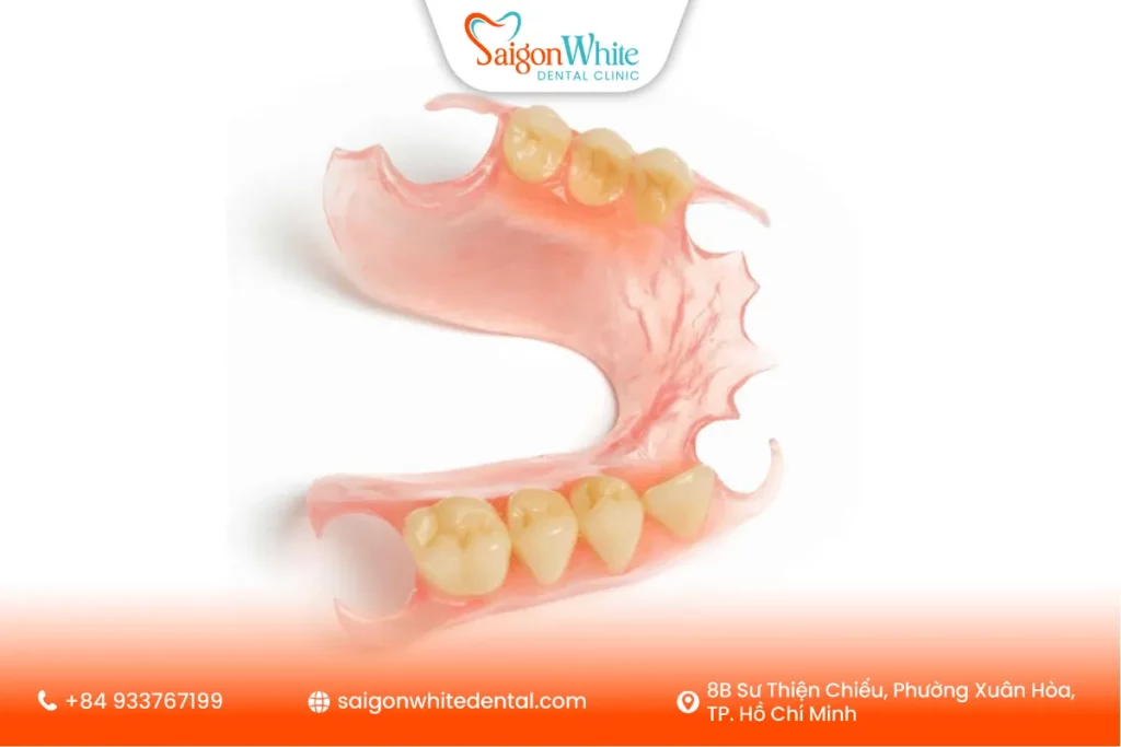 Răng giả tháo lắp nền dẻo (Valplast)