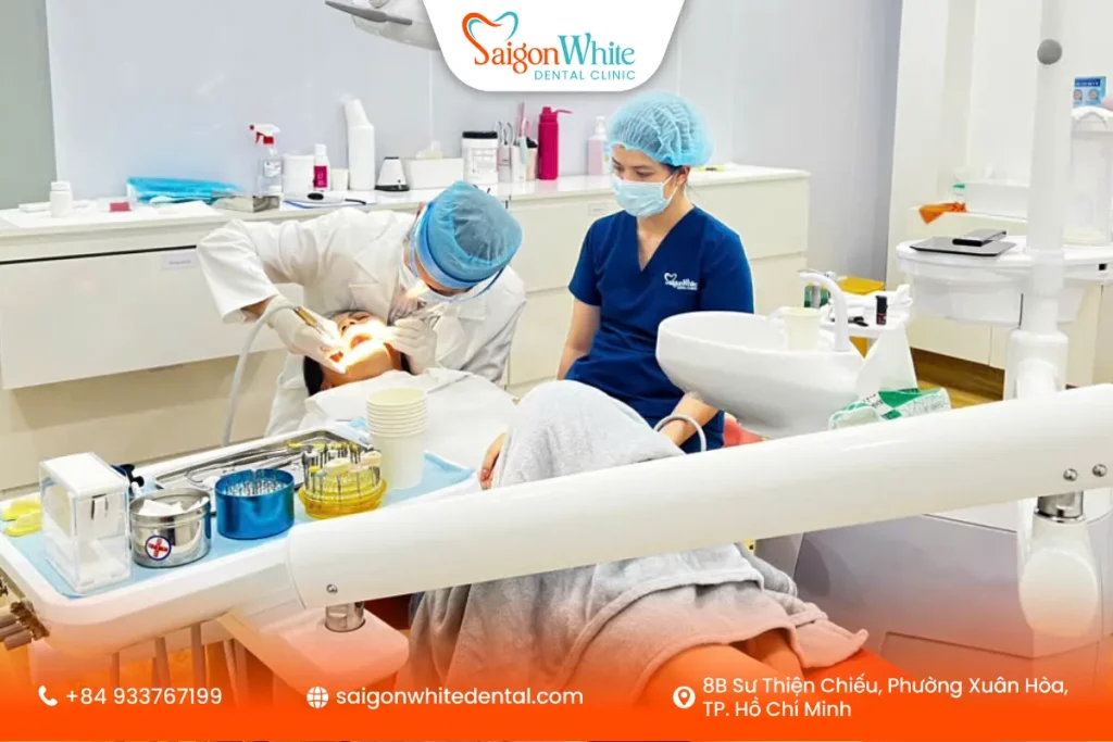 Nhổ 4 răng khôn cùng lúc có nguy hiểm không?