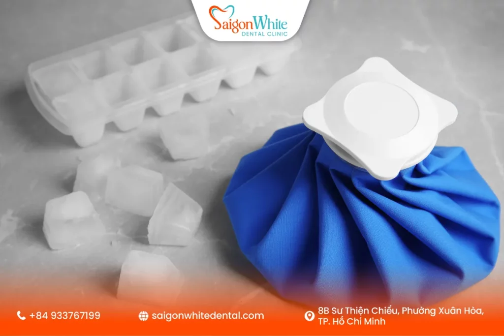 Chữa nhức răng tại nhà bằng chườm lạnh